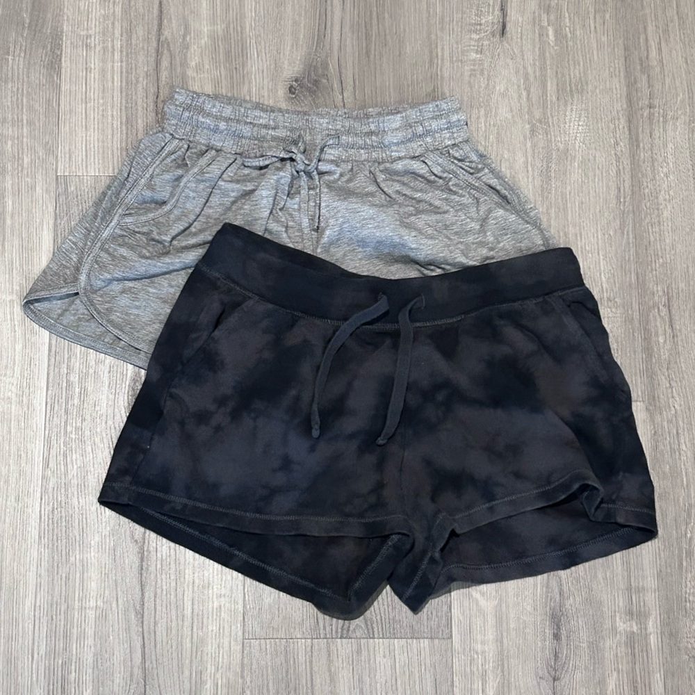 ❥𝗢𝗟𝗗 𝗡𝗔𝗩𝗬: (x2) Black and Gray Women’s Athletic Shorts